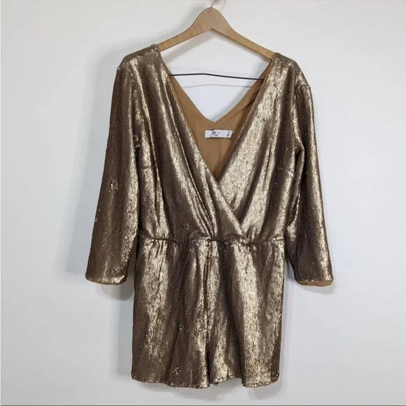 Ali & Jay Pants & Jumpsuits | Gold Sequins Romper Ali & Jay | Color: Gold | Size: Medium | Emma12grimes's Closet